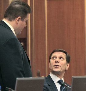 Вице-премьер Александр Жуков поддержал рекомендации РТК. Фото: Сергей Куксин