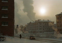 За последние 10 лет Норильск потерял порядка 8 тыс. квартир. Из-за аварийного состояния было чохом снесено 70 домов. Фото: Завражин Константин